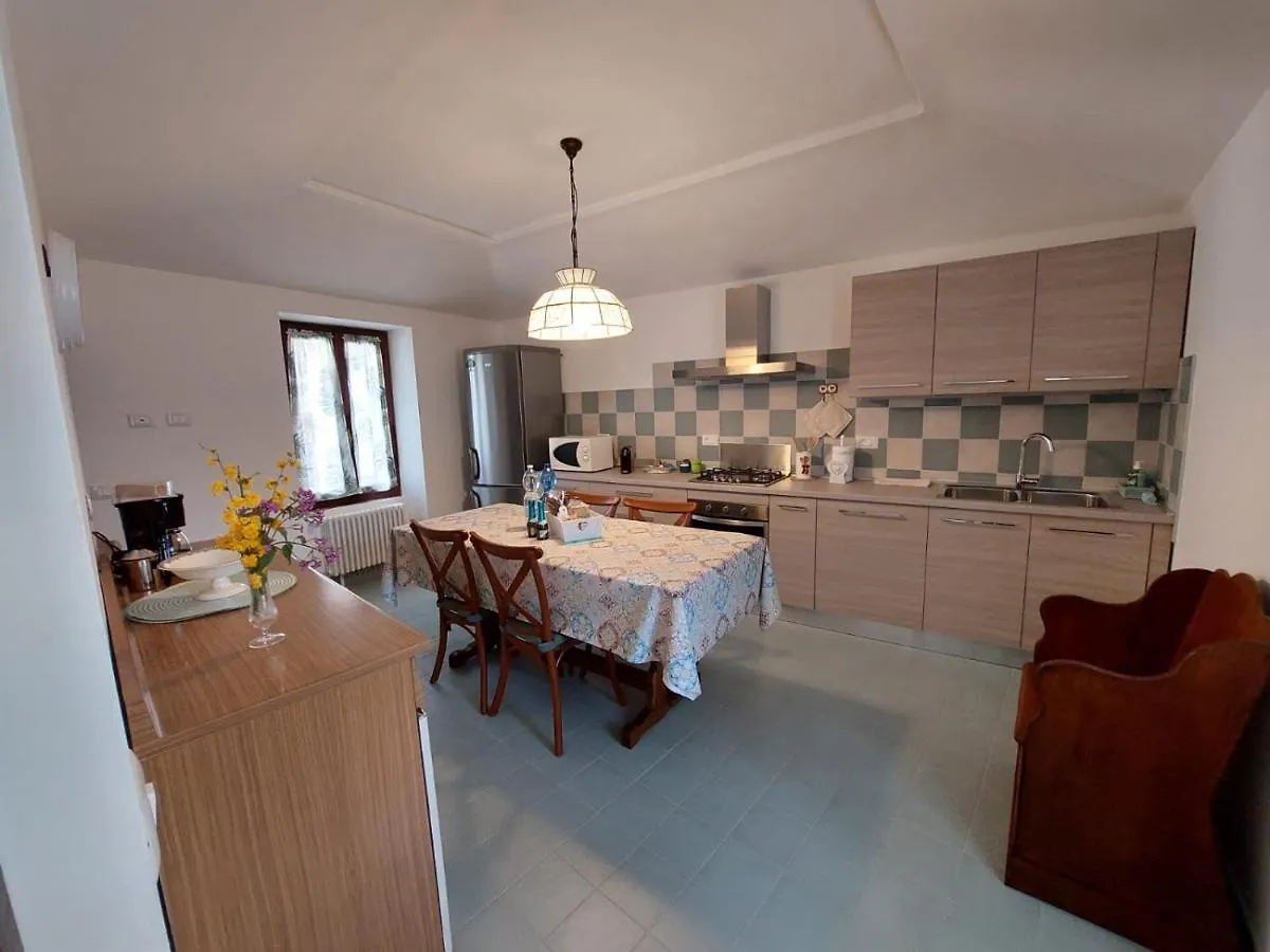 Apartment Casa Sassello - Appartamento Menta Dumenza Italy